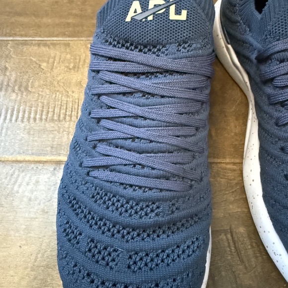 APL TechLoom Wave Navy Blue Speckle Sz 8.5 Excellent Condition! - Picture 2 of 6